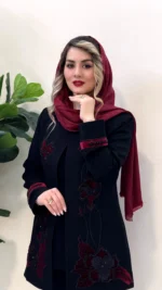 مانتو کرپ کنزو با گلدوزی مخمل و جواهردوزی چشم‌نواز