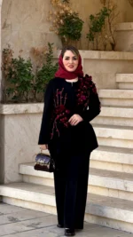 کت کرپ کنزو با جواهردوزی و گل‌های برجسته دست‌دوز