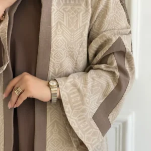 طراحی شیک با پارچه سبک و خوش‌فرم