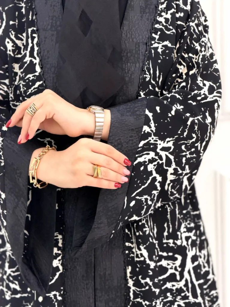 طراحی جذاب با فرم مناسب و تنخور عالی