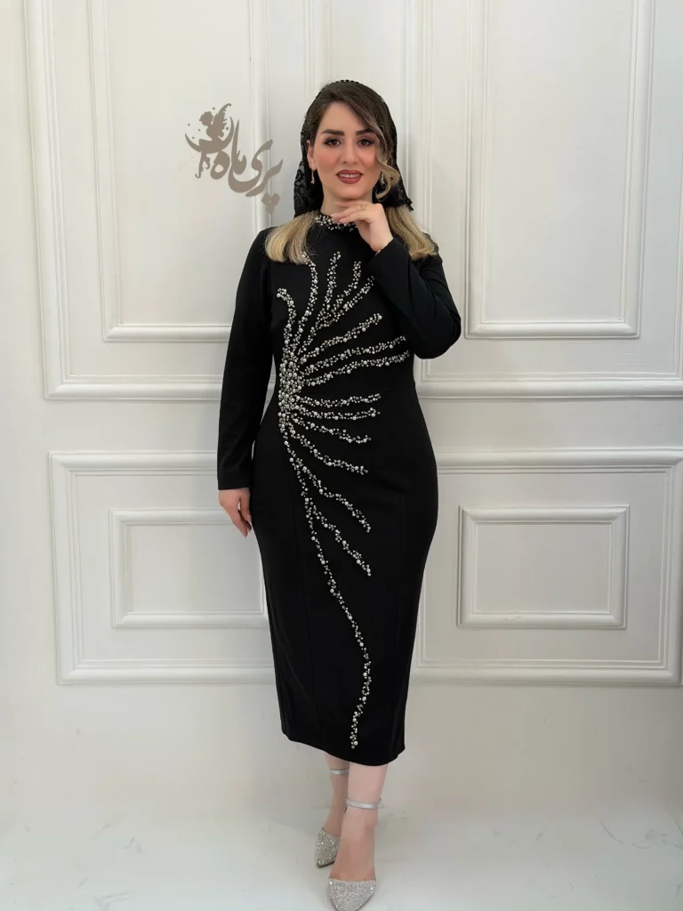 👗 پیراهن دالقیچ سنگ‌دوزی